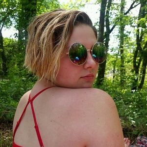 Meet your Posher, Kaylee